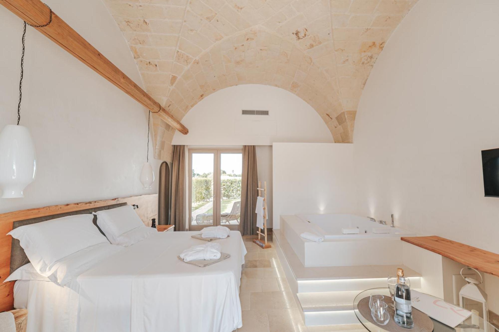 Masseria Longa Boutique Hotel Otranto Exterior photo